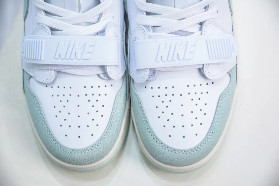 Air Jordan Legacy AJ312 Low Top White Mint Green