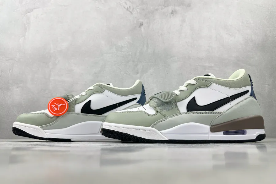 Jordan Legacy 312 Low in White and Green