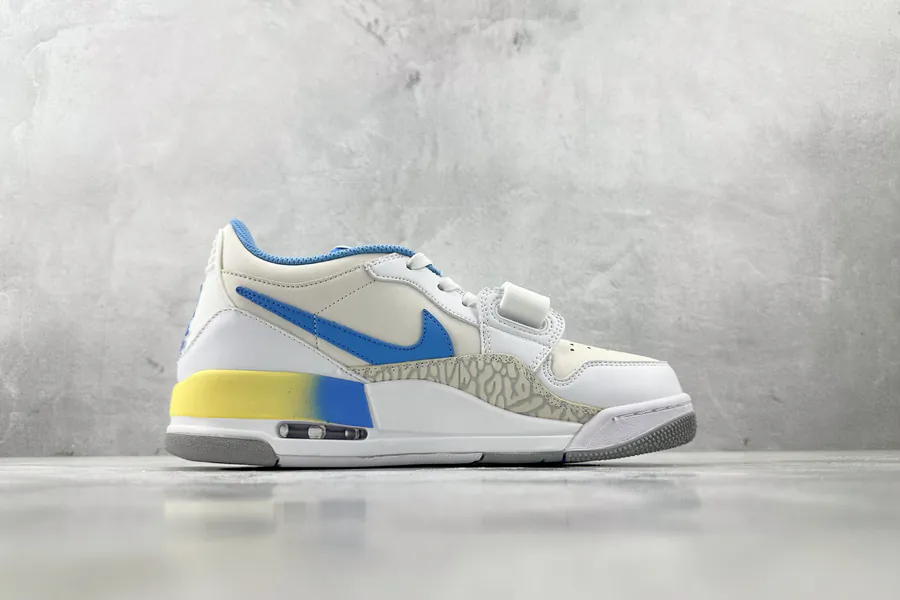 Jordan Legacy 312 Low in White and Blue