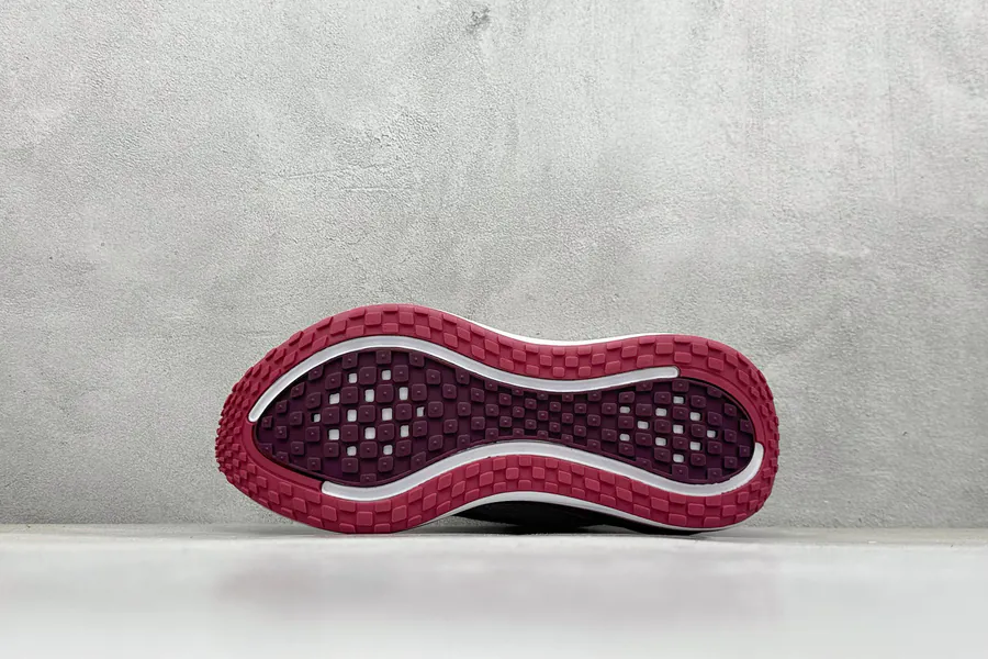 Nike VOMERO PLUS Exclusive Original Running Shoes