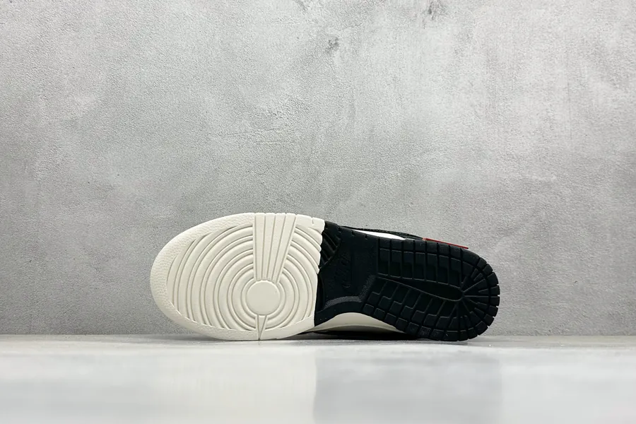 Nike SB Dunk Low Collaborative Edition