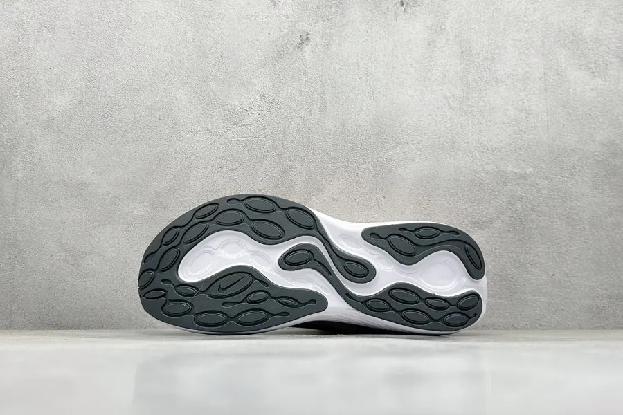 Nike Air Zoom Structure 26th Generation Breathable Mesh Running Shoes