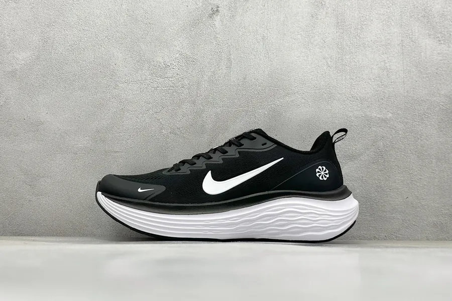 Nike Air Zoom Structure 26 Breathable Running Shoes