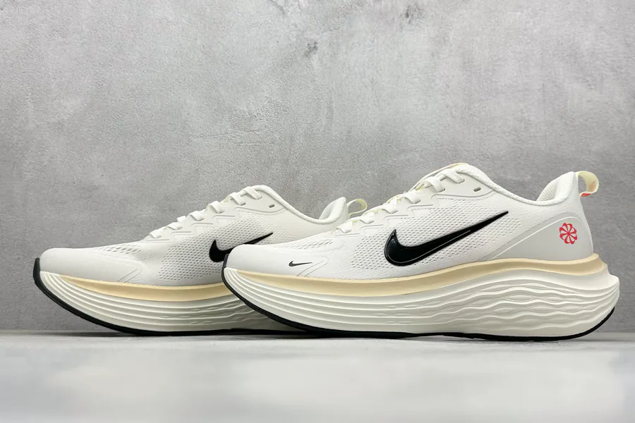 Nike Air Zoom Structure 26th Generation Breathable Mesh Running Shoes