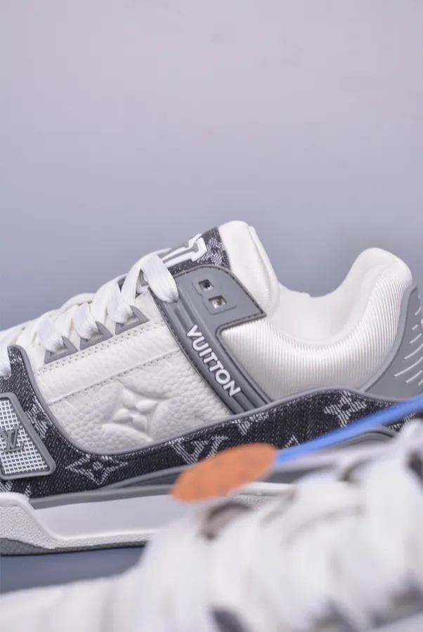 Louis Vuitton Trainer Sneaker Low