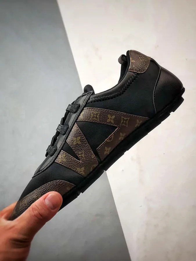 LV Sneakerina Leather Trainer