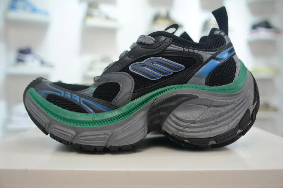 BALENCIAGA Cargo Sneaker 10XL