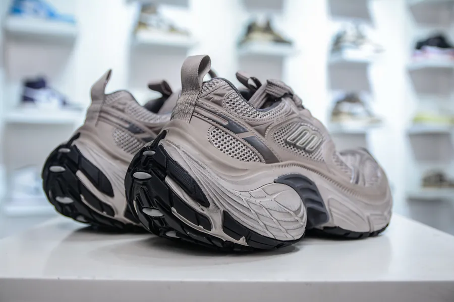 BALENCIAGA 10XL Sneakers Vintage Style Bucket Bag