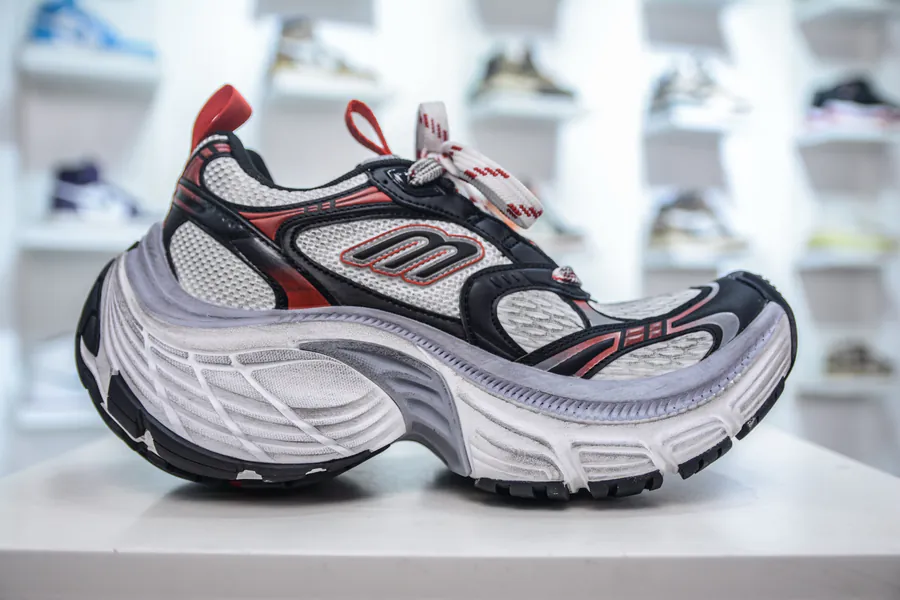 BALENCIAGA 10XL Sneakers Vintage Style Dad Shoes