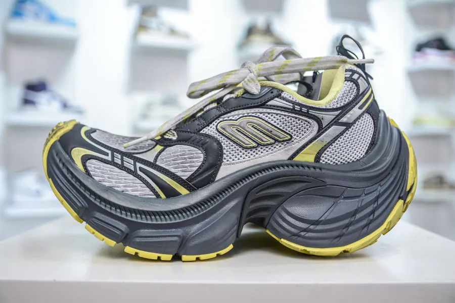 BALENCIAGA 10XL Sneakers Vintage Style