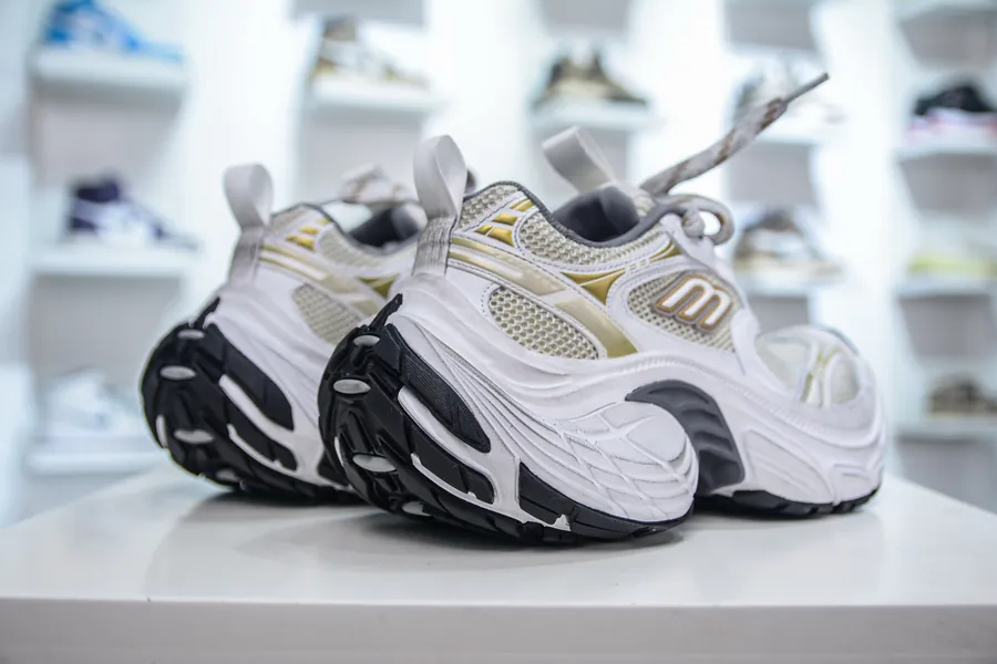BALENCIAGA 10XL Sneakers Vintage Style