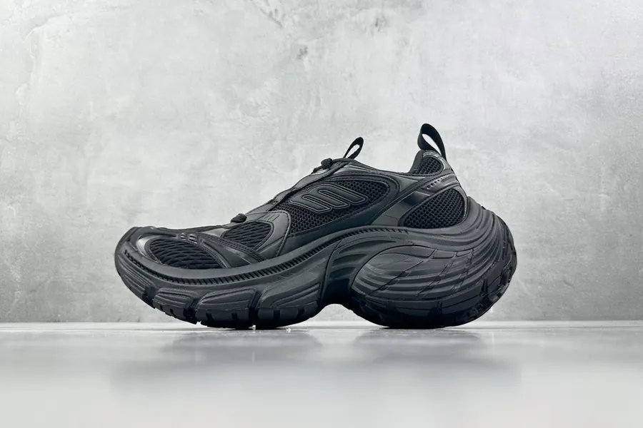 Balenciaga Paris 10XL Black