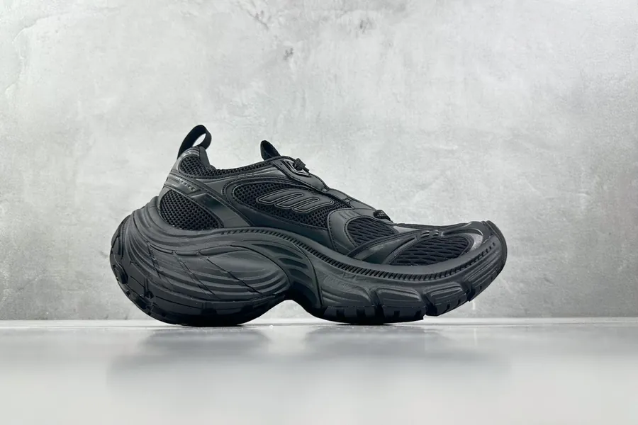 Balenciaga Paris 10XL Black