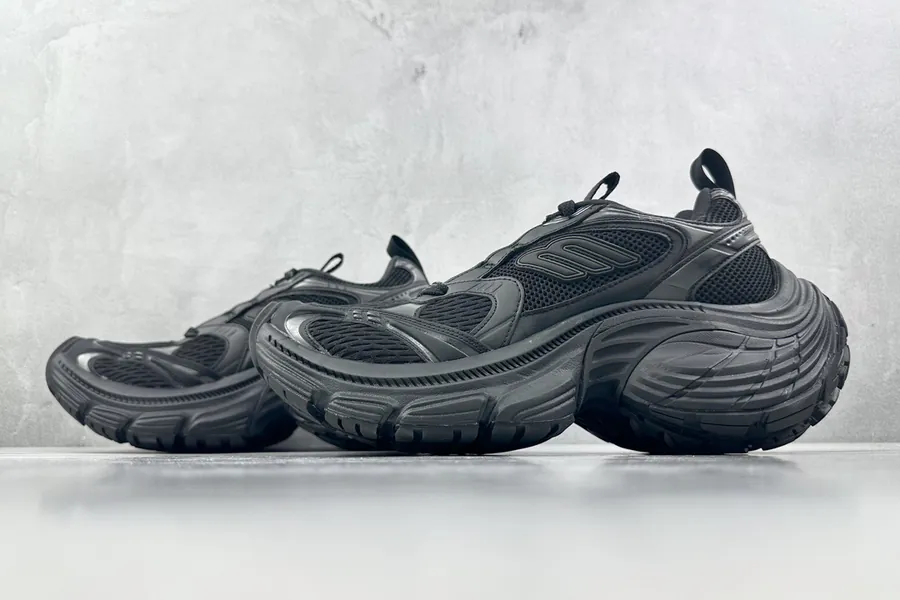 Balenciaga Paris 10XL Black