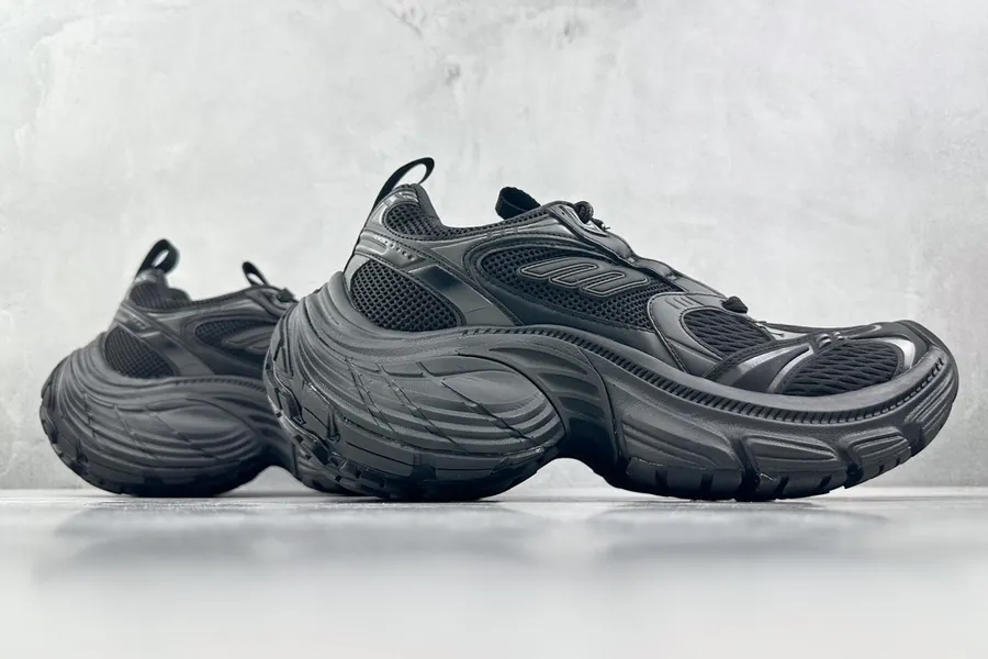 Balenciaga Paris 10XL Black