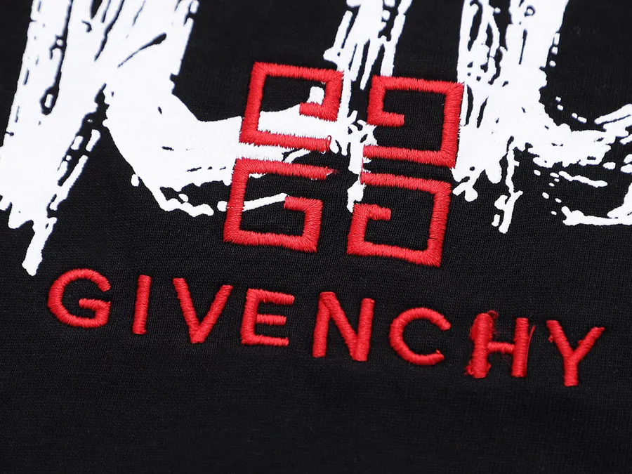 GIV GVC Embroidered T Shirt