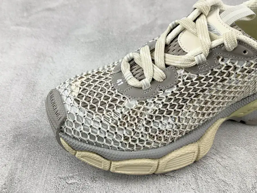 Balenciaga 3XL Grey