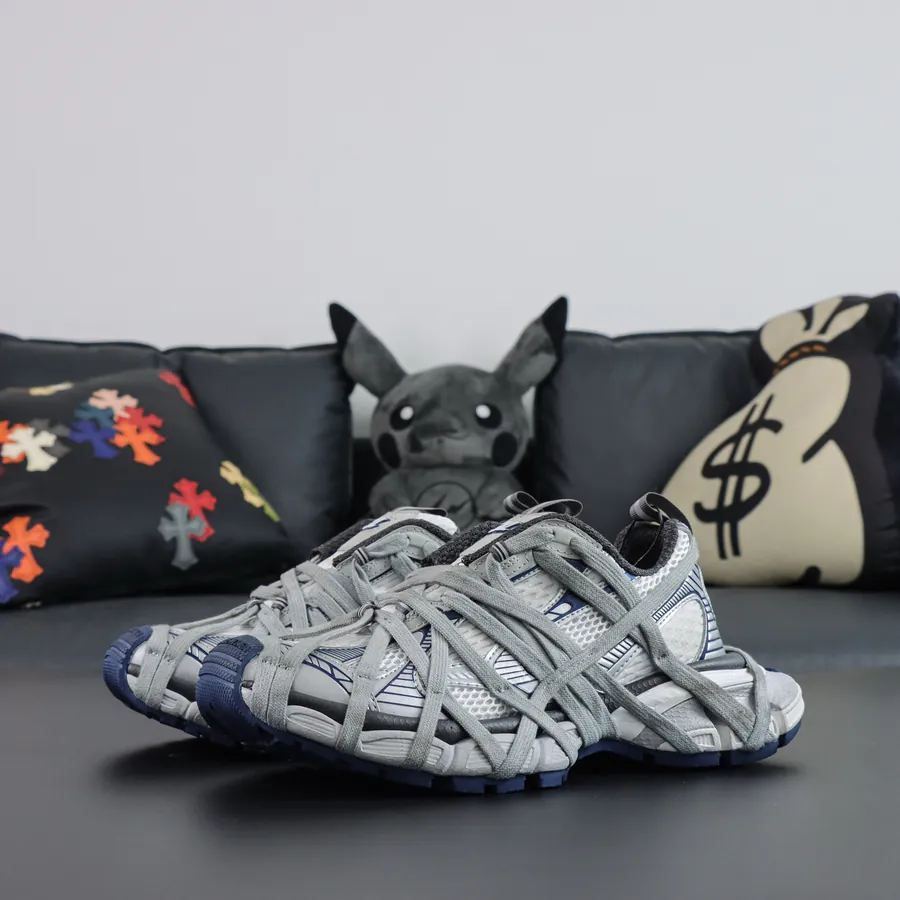 Balenciaga Paris 3XL Buckle Style Sneaker