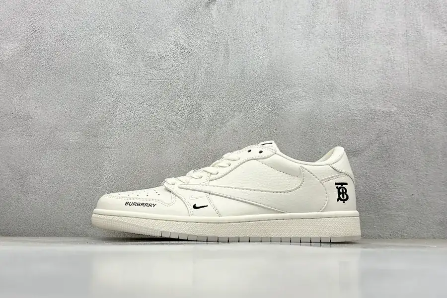 Travis Scott x Nike Air Jordan 1 Low Burberry 米白