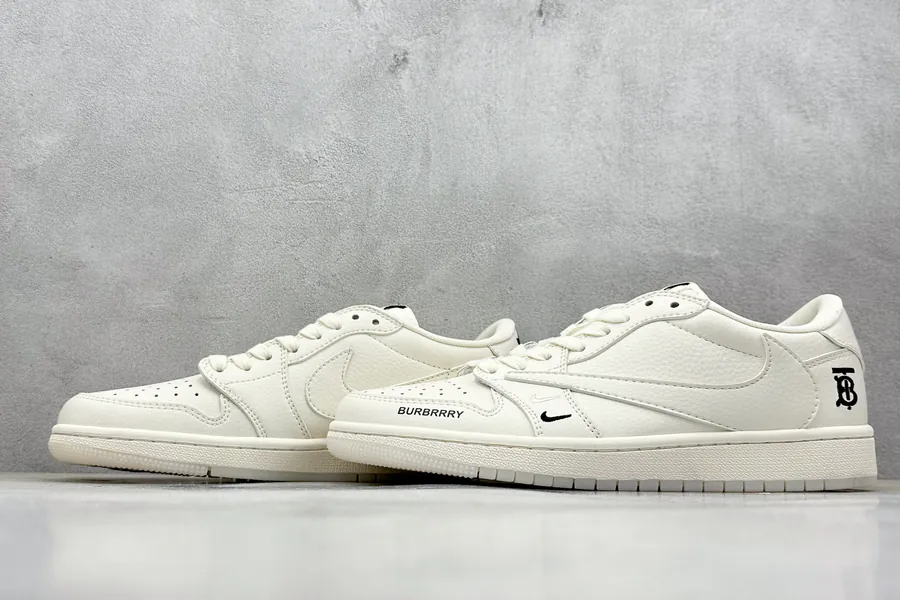 Travis Scott x Nike Air Jordan 1 Low Burberry 米白