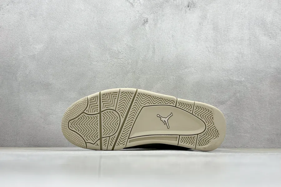 Air Jordan AJ4 Retro Classic Fit, Grid Detail