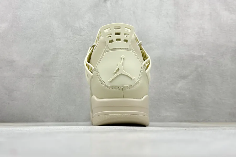 Air Jordan AJ4 Retro Classic Fit, Grid Detail