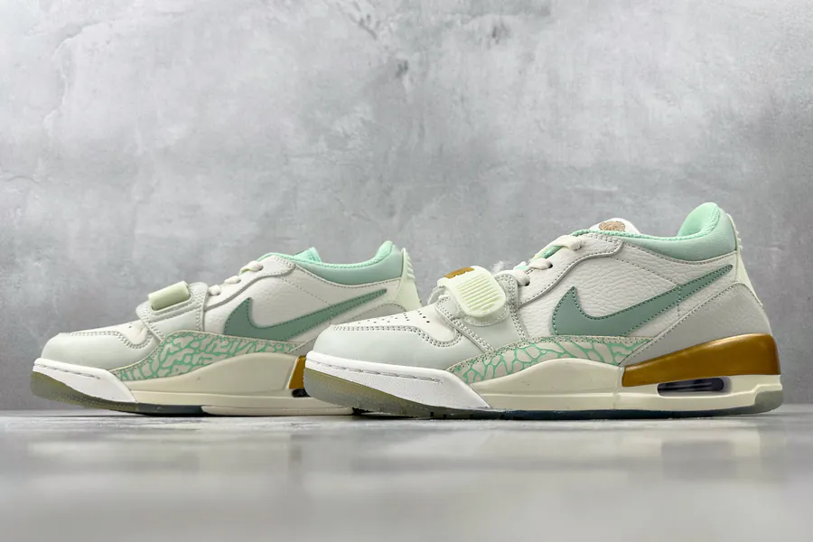 Jordan Legacy 312 Low in Mint Green
