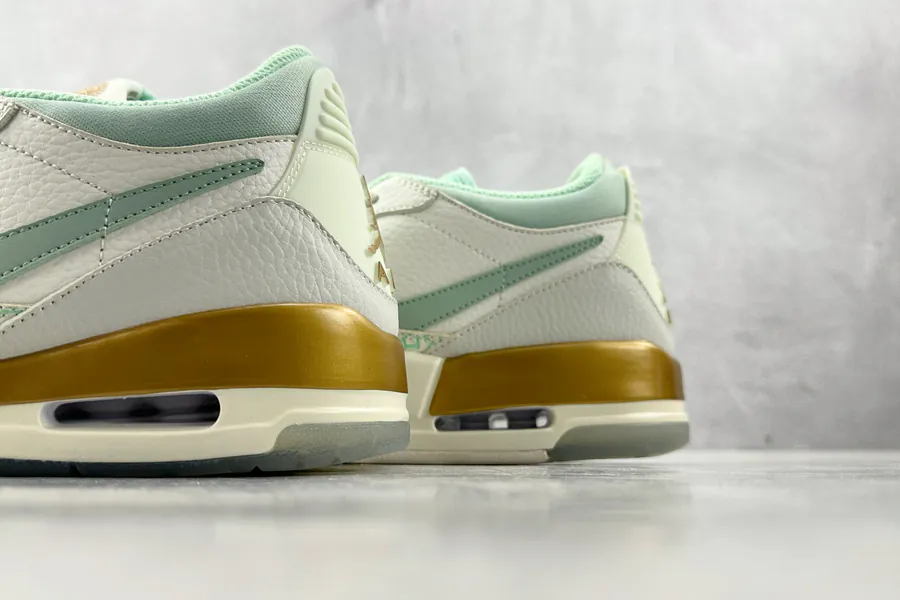 Jordan Legacy 312 Low in Mint Green