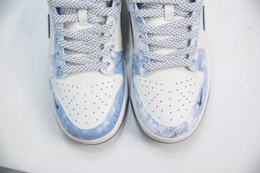 SB Dunk Low x Louis Vuitton Collaboration Denim Night Blue