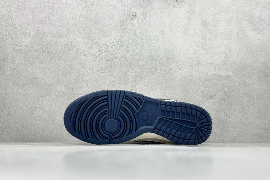 OG Version Nike SB Dunk Low x Louis Vuitton White Blue