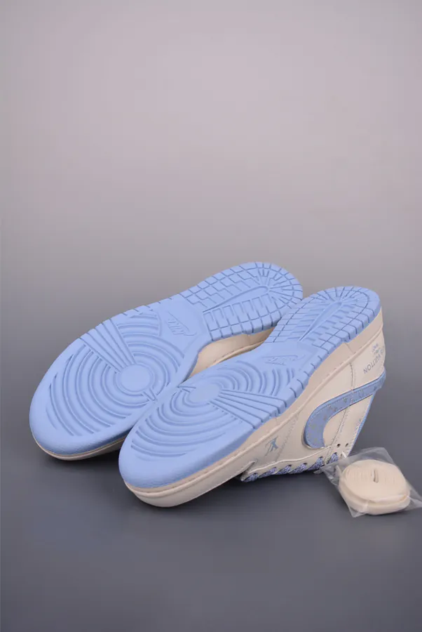 Nike SB Dunk Low LV Collaboration Original