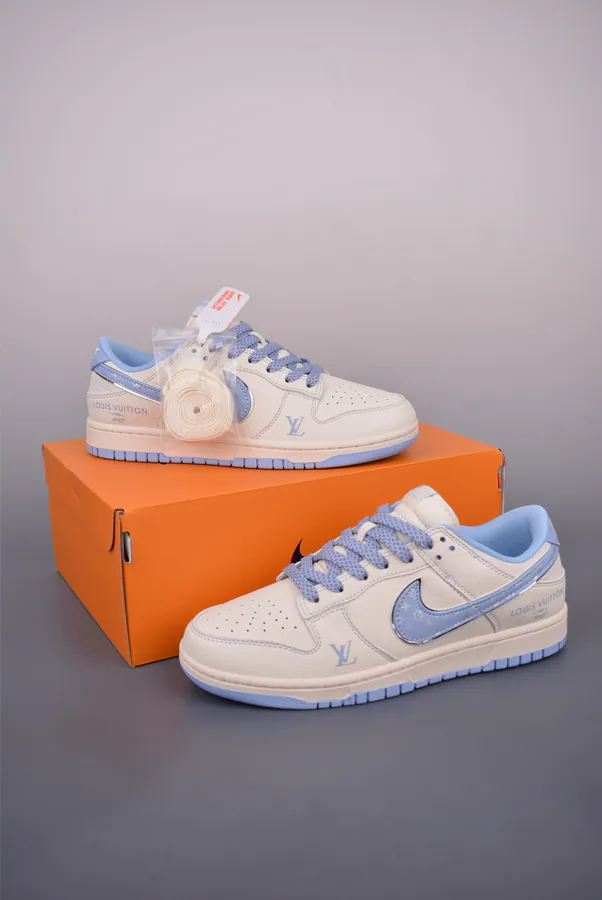 Nike SB Dunk Low LV Collaboration Original