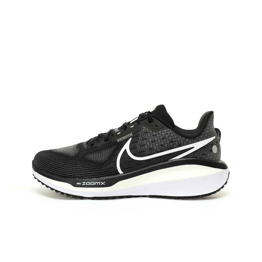 Nike Vomero 17 Lightweight Cushioning Running Shoes