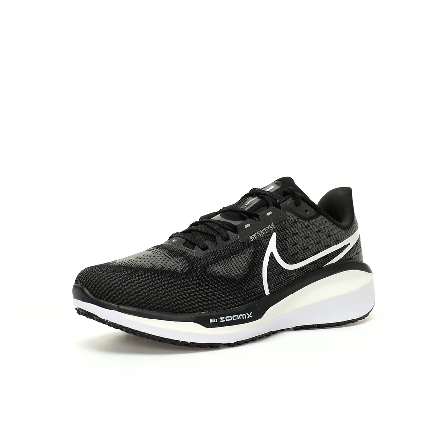 Nike Vomero 17 Lightweight Cushioning Running Shoes