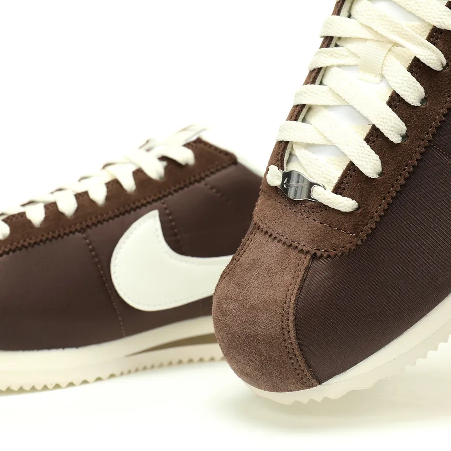 Cortez Low Vintage Style, Retro Running Shoes