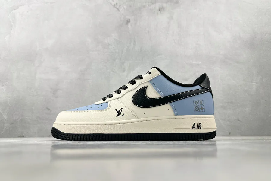 Nike Air Force 107 LV Limited Edition Sneaker
