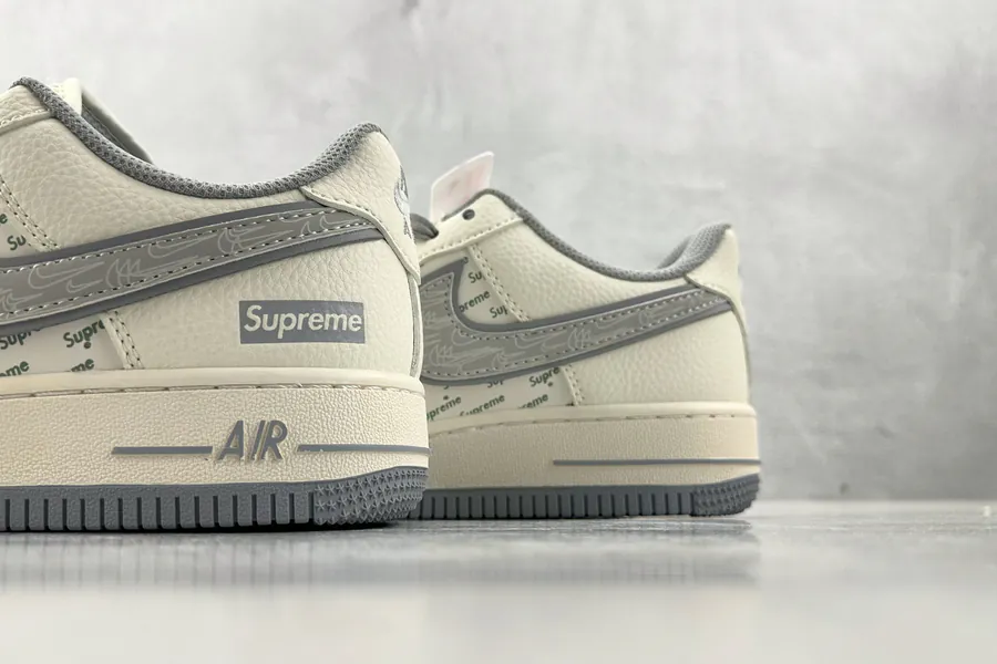 Nike Air Force 107 Supreme Collaboration