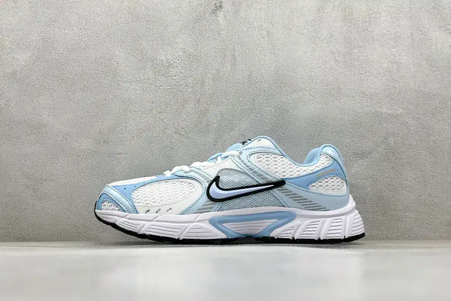 Nike V5 RNR Exclusive Original Vintage Sneaker