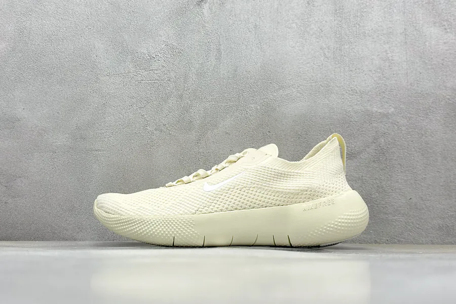 Nike Free 2025 Flyknit Running Shoes
