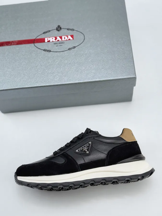 Oudbust Th Low Sneakers Men's Fashion Sneaker with Sculptural Design