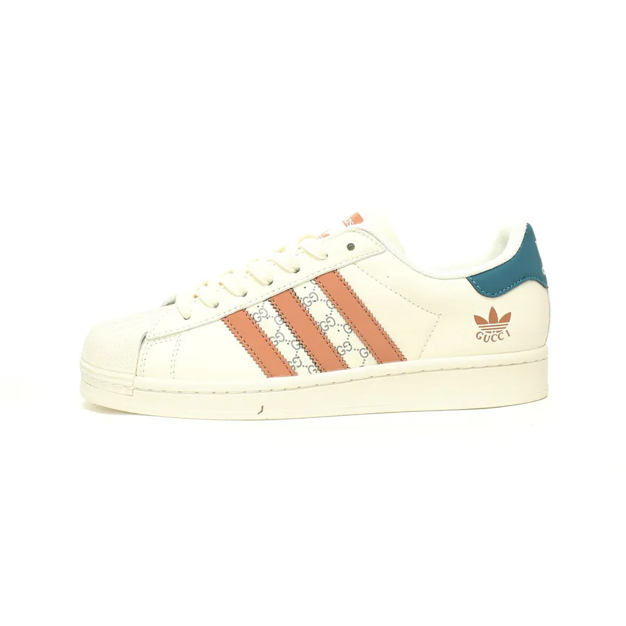 Esquisite Originals Superstar Bucket Bag