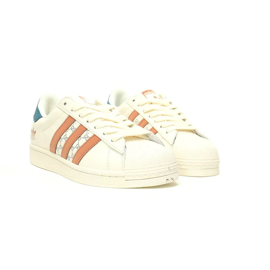 Esquisite Originals Superstar Bucket Bag