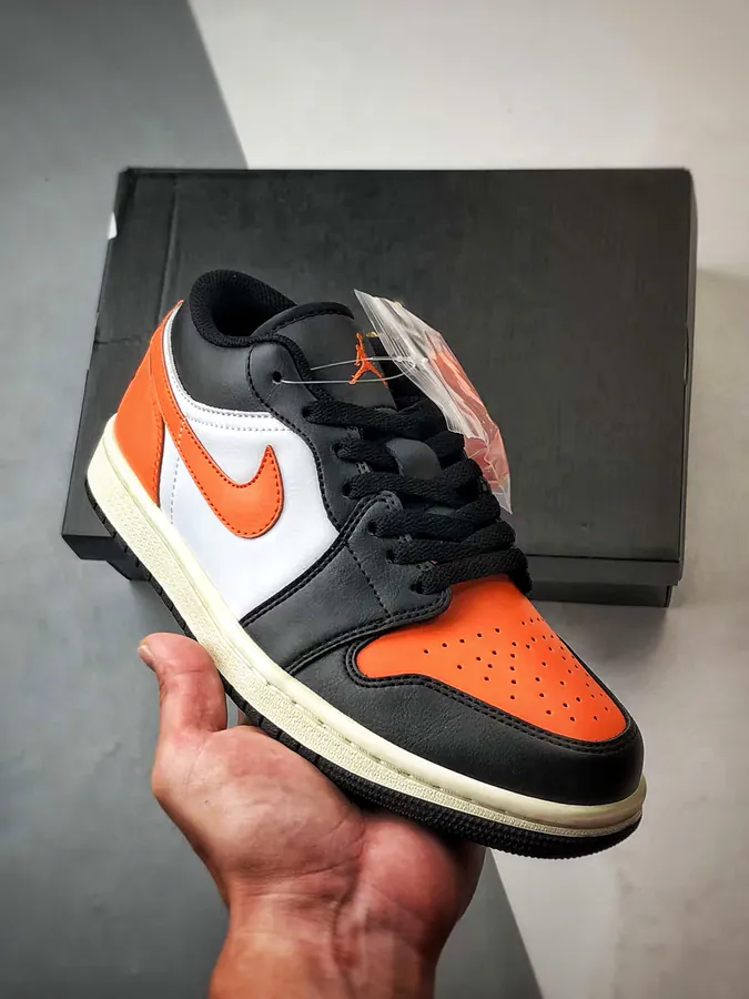 Air Jordan 1 Low Classic Design, Premium Quality