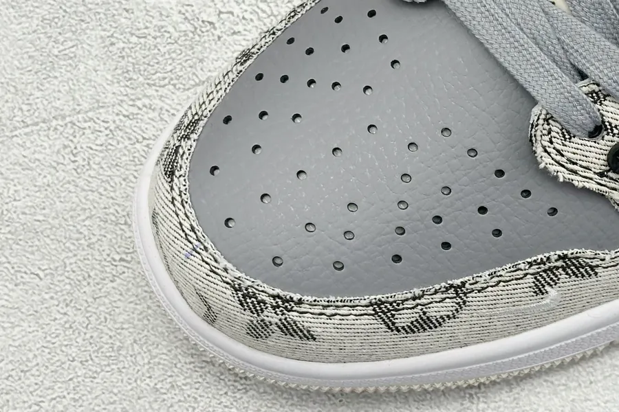 Travis Scott x Air 1 Low x Louis Vuitton Original Version
