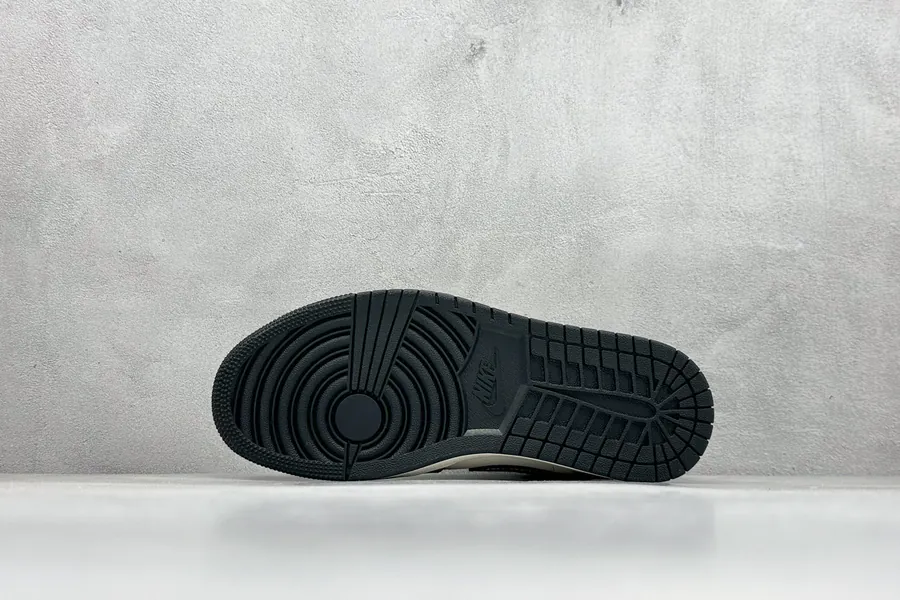 Air Jordan 1 Retro Low Snake Year Limited Edition