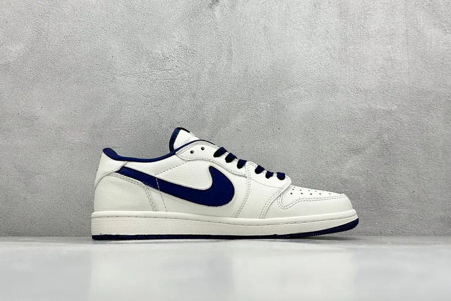 Travis Scott x Nike Air Jordan 1 Low x Superme