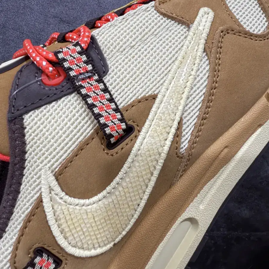 Travis Scott x Nike Air Max 1 TS Retro Sneaker