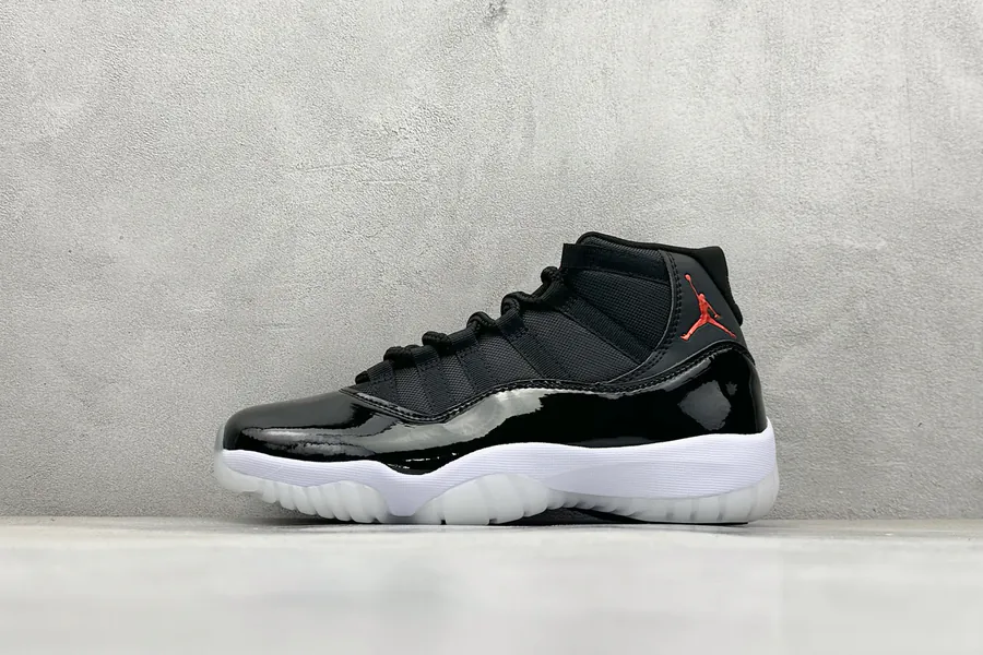 Air Jordan 11 Low Cultural Basketball Shoes