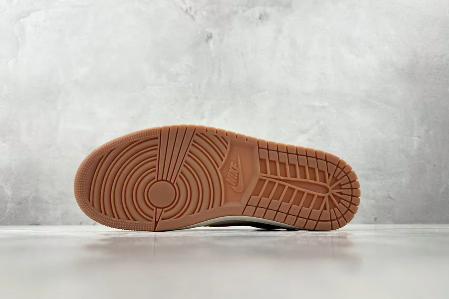 Custom Air Jordan 1 Low Ow SP Collaboration