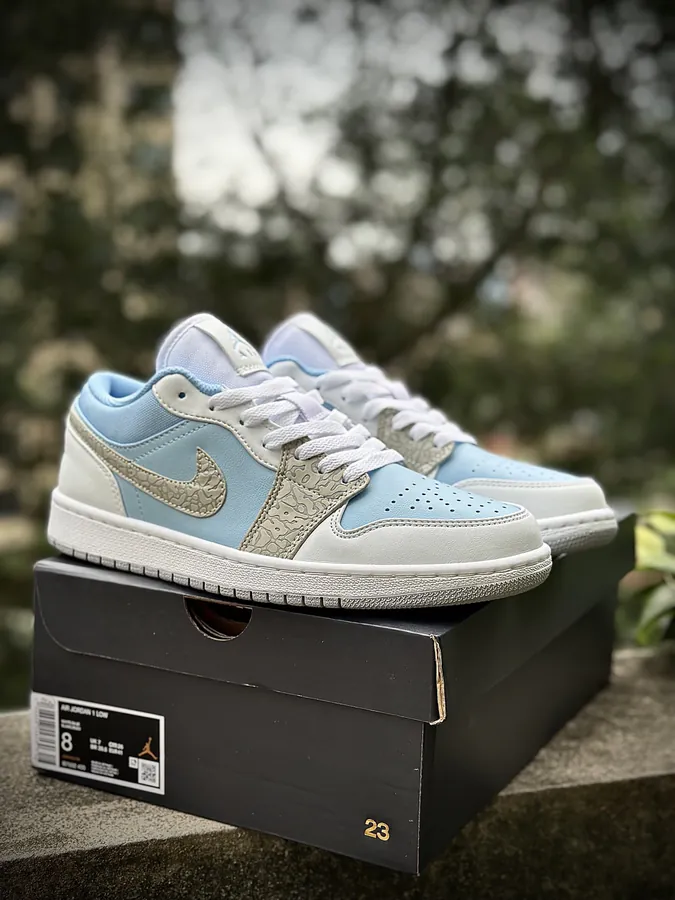 Air Jordan 1 Low White Blue
